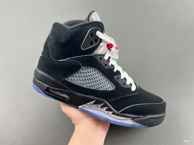 Boostmaster lin Metallic HF3975-001 Jordan Black Reimagined Air 5 0609